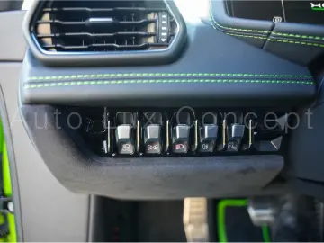 LAMBORGHINI Huracán EVO Camera Lift EVO Trim Style Package