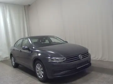 VW Passat 1.5 TSI Navi LED RFK SHZ ACC