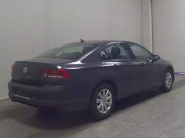 VW Passat 1.5 TSI Navi LED RFK SHZ ACC