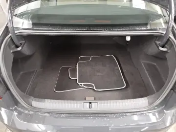VW Passat 1.5 TSI Navi LED RFK SHZ ACC