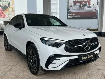 MERCEDES-BENZ GLC 450 d 4M AMG Line Pano.-Dach Distronic AHK