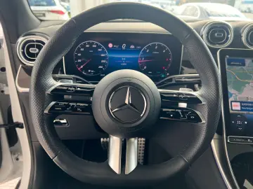 MERCEDES-BENZ GLC 450 d 4M AMG Line Pano.-Dach Distronic AHK