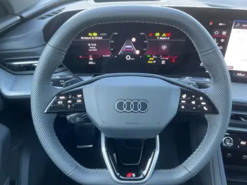 AUDI Q5 Sportback 40TDI QU S-TR S-LINE MATRIX NAV ACC