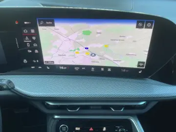 AUDI Q5 Sportback 40TDI QU S-TR S-LINE MATRIX NAV ACC
