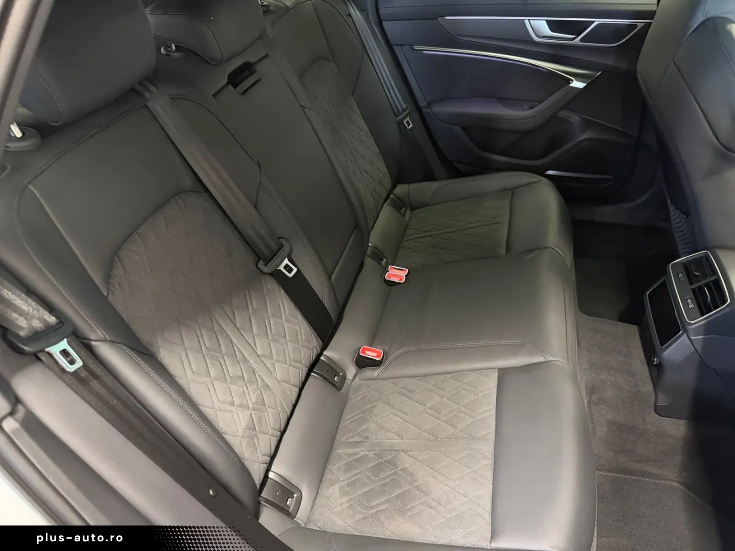 AUDI RS 6 Avant TFSI QU MATRIX HuD B&O AHK PANO 360