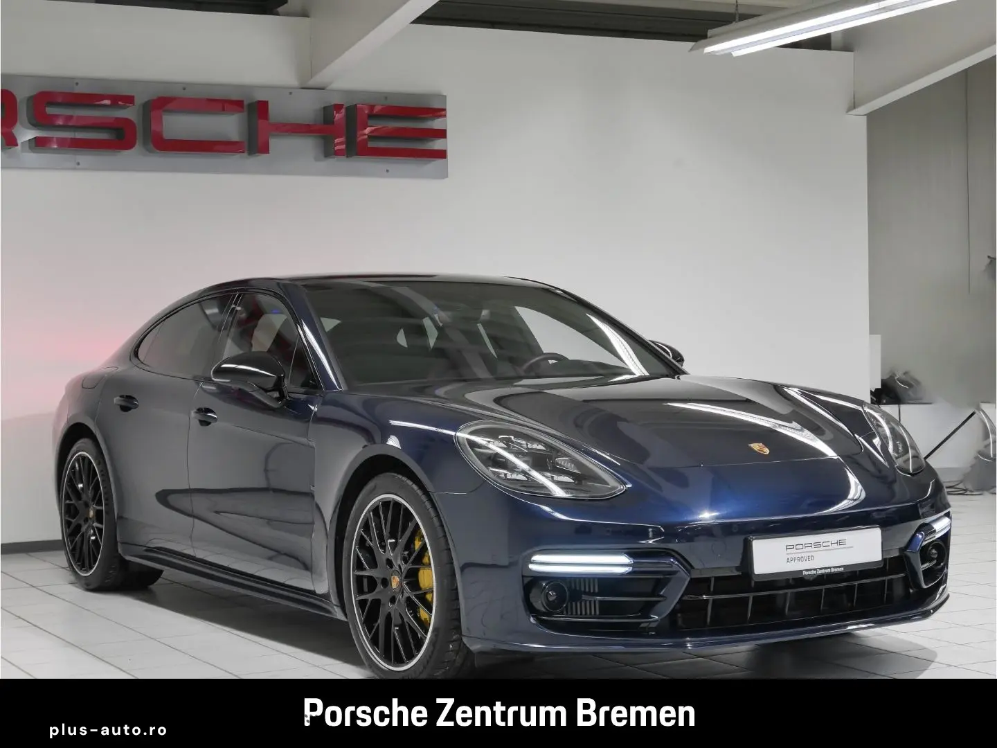 PORSCHE Panamera Turbo S