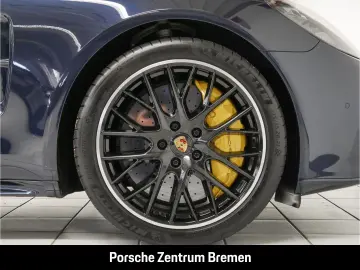PORSCHE Panamera Turbo S