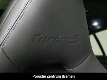 PORSCHE Panamera Turbo S