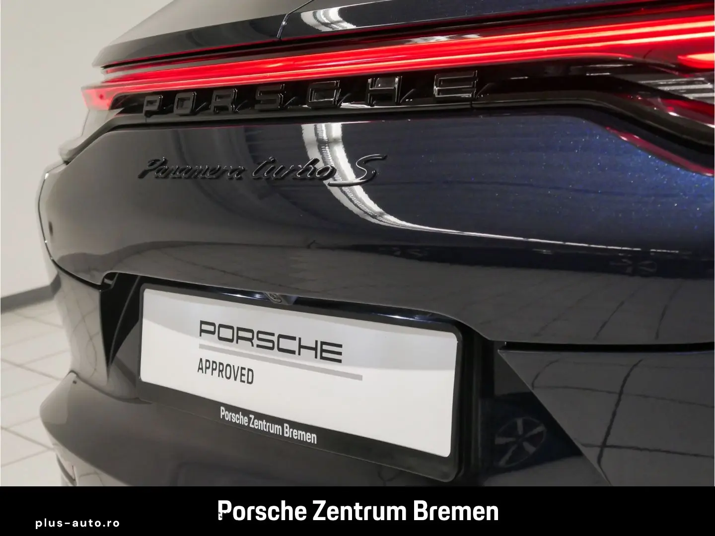 PORSCHE Panamera Turbo S