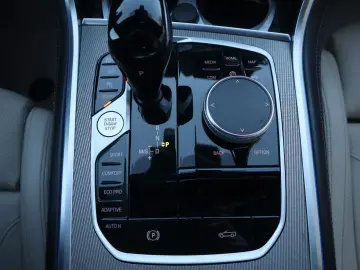 BMW M850i xDrive Cabrio Aktivlenkung WLAN Shz Softcl