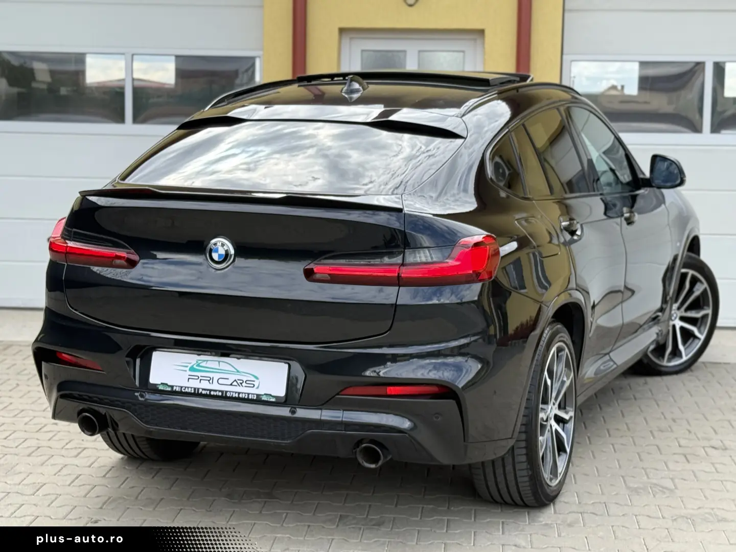 2.0d   xDrive   Pachet M   Camere 360   Led   Keyless