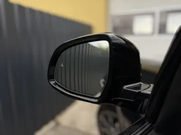 2.0d   xDrive   Pachet M   Camere 360   Led   Keyless