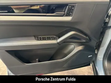 PORSCHE Cayenne S E-Hybrid Coupe HA-Lenkung InnoDrive