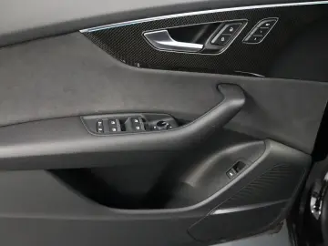 AUDI SQ8 4.0 TFSI Quattro tiptronic Matrix AHK HUD Lu