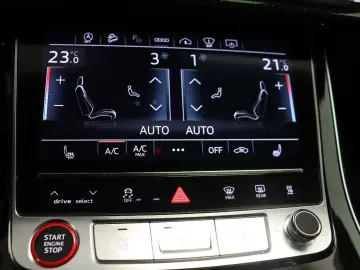 AUDI SQ8 4.0 TFSI Quattro tiptronic Matrix AHK HUD Lu