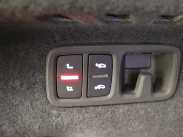 AUDI SQ8 4.0 TFSI Quattro tiptronic Matrix AHK HUD Lu