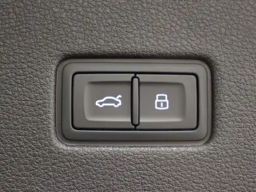 AUDI SQ8 4.0 TFSI Quattro tiptronic Matrix AHK HUD Lu