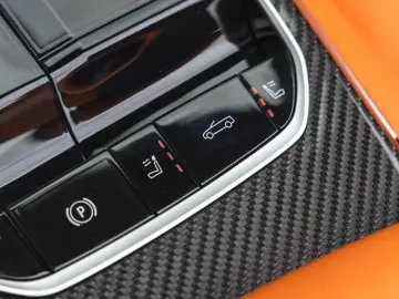 BMW M4 4-serie Cabrio xDrive Facelift - Individual -