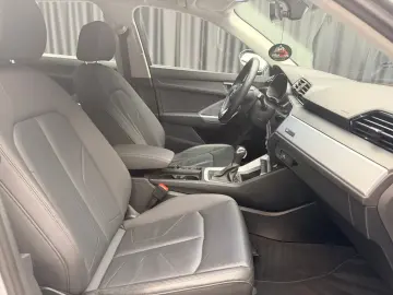 Audi Q3 35 TDI Business