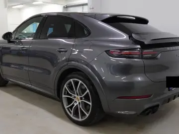 PORSCHE Cayenne Coupe E-Hybrid