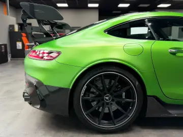 MERCEDES-BENZ AMG GT Black Series  HELLGREEN KERAMIK KAM