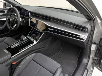 AUDI A6 Avant 50 TDI TIPT QUA S-LINE MATRIX HUD STAND