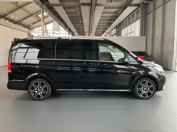 MERCEDES-BENZ V 300 4M EXCLUSIVE Lang Pano Standhz L…