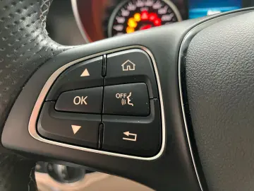 MERCEDES-BENZ V 300 4M EXCLUSIVE Lang Pano Standhz L…