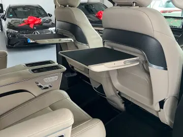 MERCEDES-BENZ V 300 4M EXCLUSIVE Lang Pano Standhz L…