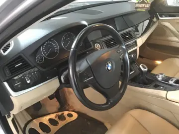 BMW 5er F10 520d 2011