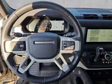 LAND ROVER Defender 110 P400 SE