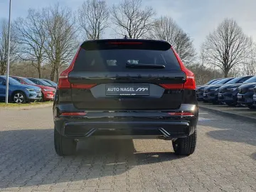 VOLVO XC60 B5 Ultra Black Edition PANO 360CAM HEAD UP