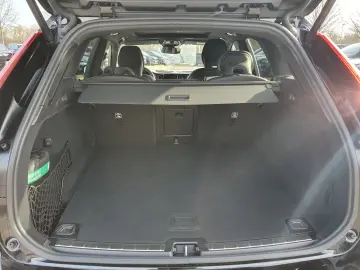 VOLVO XC60 B5 Ultra Black Edition PANO 360CAM HEAD UP