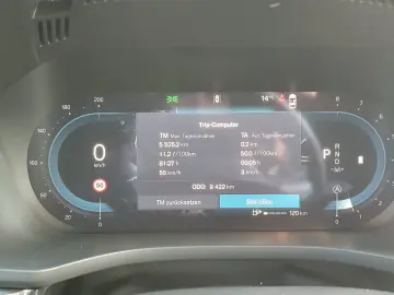 VOLVO XC60 B5 Ultra Black Edition PANO 360CAM HEAD UP