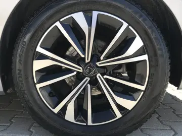 Peugeot 508 1.5 BlueHDI S&S EAT8 Allure Pack