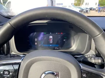 VOLVO XC60 T8 AWD Plug-in Hybrid Plus Black Edition