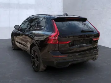 VOLVO XC 60 Plus Black Edition Recharge Plug-In Hybrid