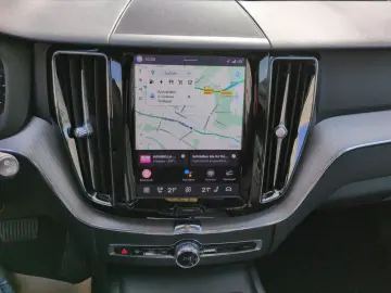 VOLVO XC 60 Plus Black Edition Recharge Plug-In Hybrid