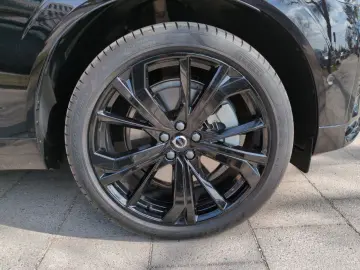 VOLVO XC 60 Plus Black Edition Recharge Plug-In Hybrid