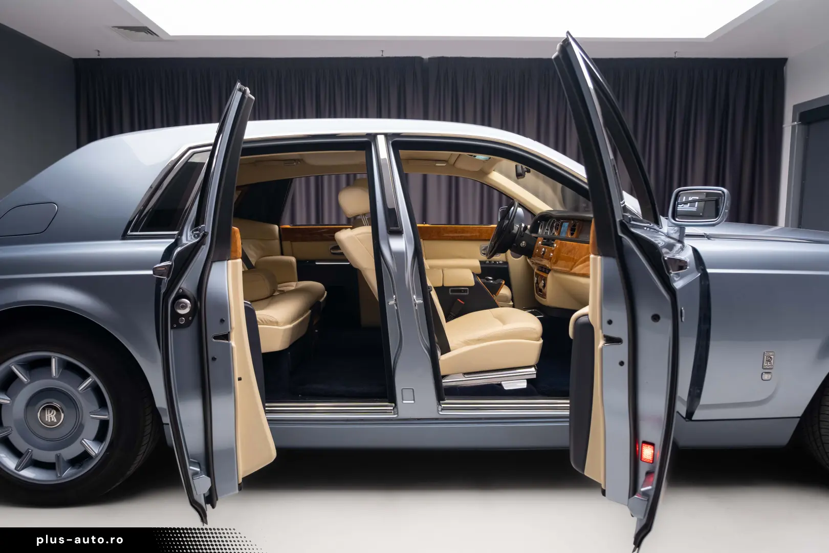 Rolls Royce Phantom