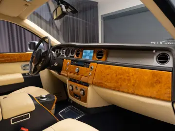 Rolls Royce Phantom