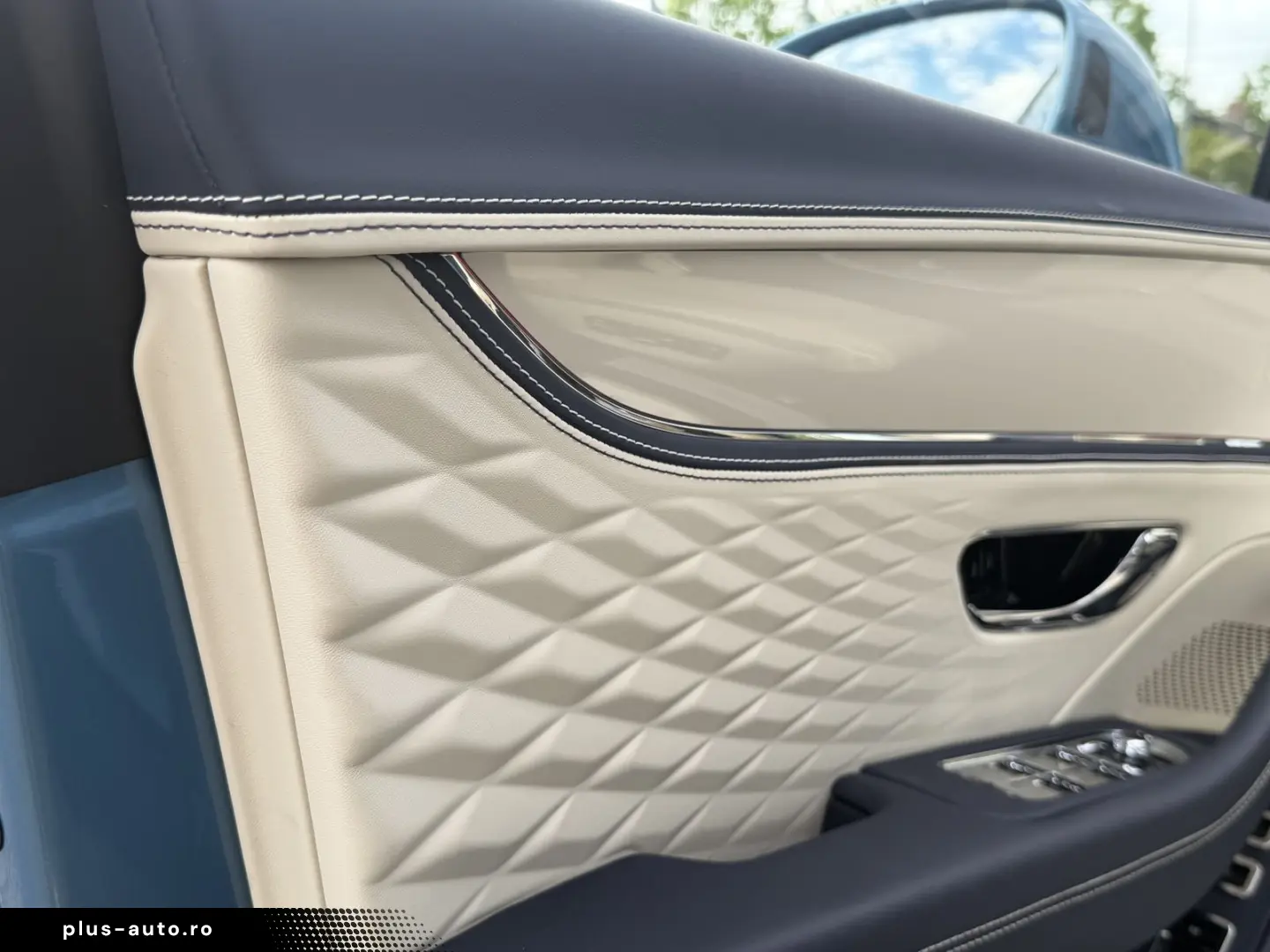 BENTLEY Flying Spur Azure Hybrid V8  NAIM RSE