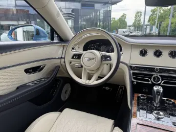 BENTLEY Flying Spur Azure Hybrid V8  NAIM RSE