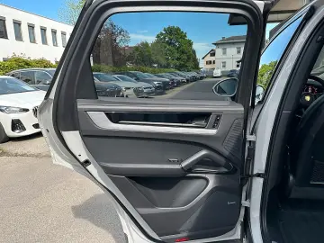 PORSCHE Cayenne III E-Hybrid Aut.