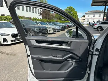 PORSCHE Cayenne III E-Hybrid Aut.
