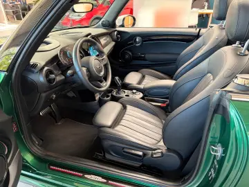 MINI John Cooper Works Cabrio HUD KAMERA H&K DCC LED