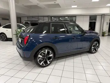 MINI Cooper S Favoured Trim 5-Türer HUD H K LED 360