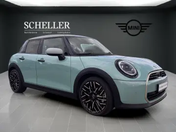 MINI Cooper S Favoured Trim 5-Türer Head-Up DAB LED