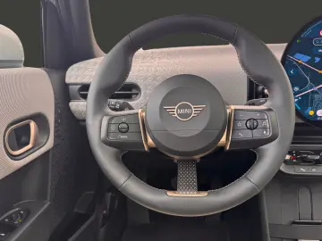 MINI Cooper S Favoured Trim 5-Türer Head-Up DAB LED