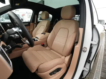 PORSCHE E-Hybrid CoupéPLATINUM-INNO-PANO-HUD-LEDER BEIGE